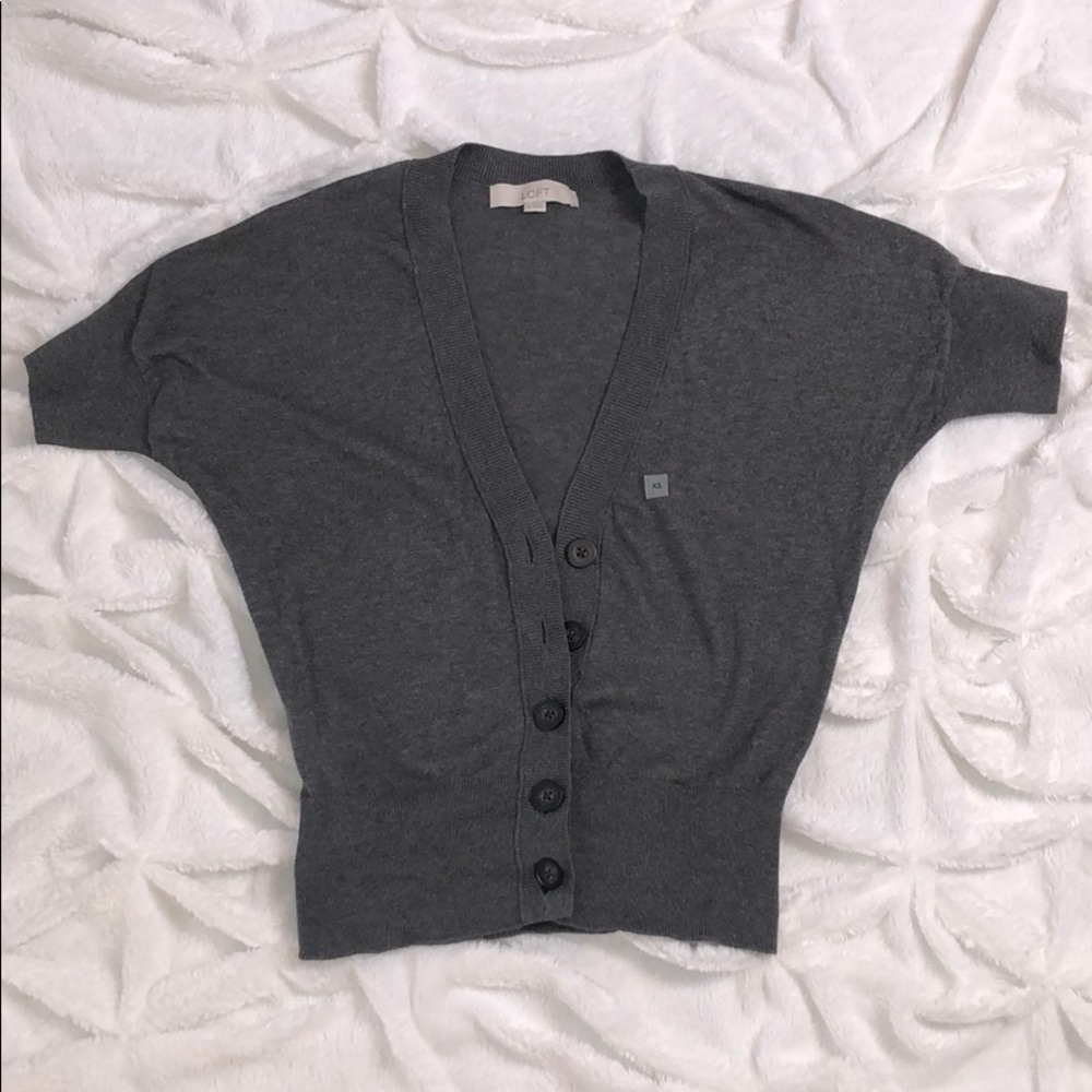 Ann Taylor LOFT short-sleeve cardigan gray sz XS